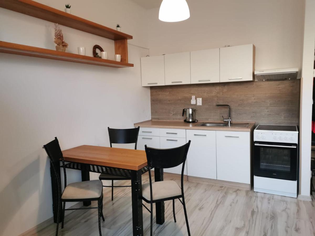 Apartament Liptovský Mikuláš Buitenkant foto
